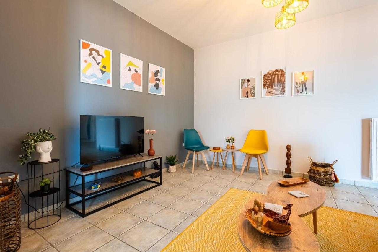 Jason City Escape - Cozy Urban Gem Kalamata Eksteriør billede